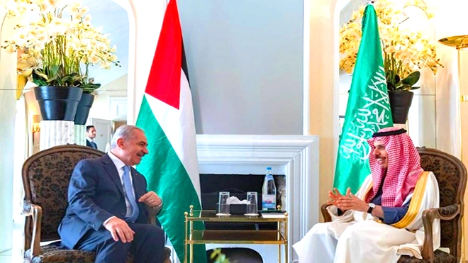 وزير خارجية السعودية يلتقي رئيس الحكومة الفلسطينية في ميونخ
